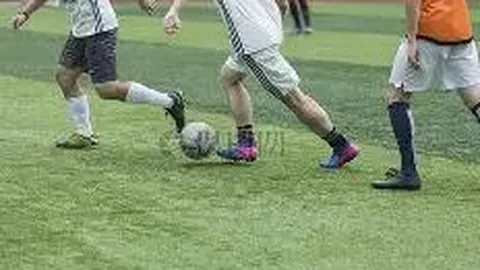 《前队友回归在即？队报曝布纳-萨尔秘密试训梅斯，签约传闻再起波澜》